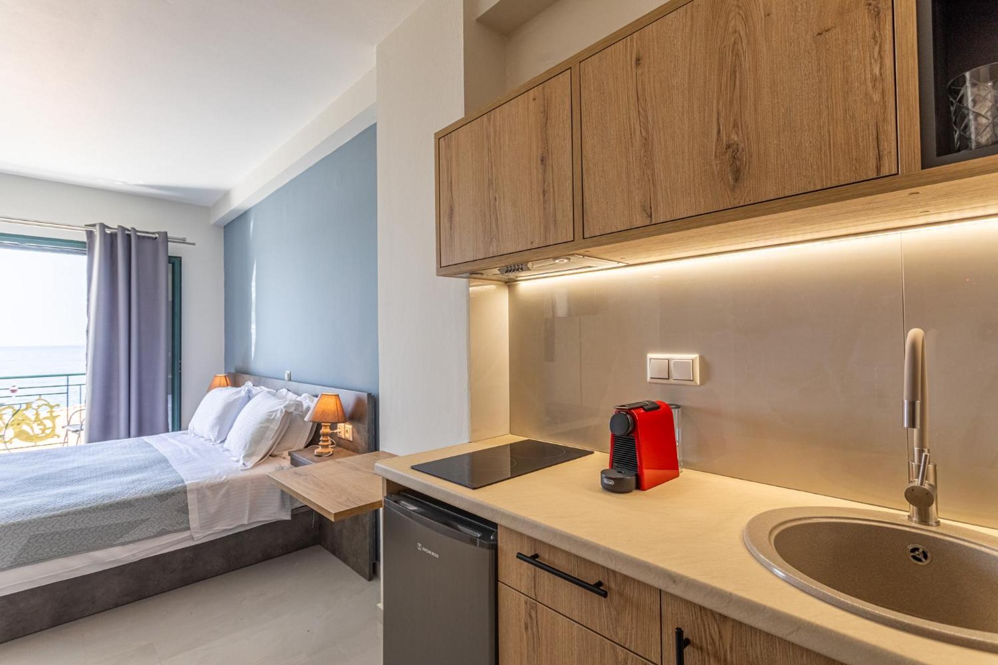 Marina Aparthotel การ์ดามมีลี ภายนอก รูปภาพ